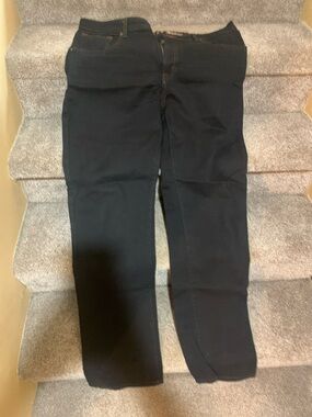 Women’s Black Straight Leg Jeans